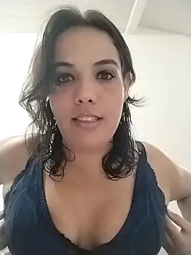 Bellapotencia1985 online show from 10.11.25