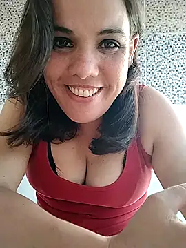 Bellapotencia1985 online show from 11.28.25