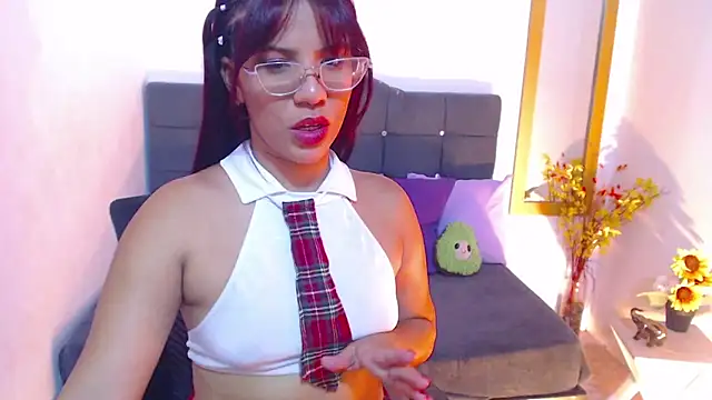 Snapshot of SamantaSweett_ chatting on 11.18.25 SamantaSweett online show from 11.18.25