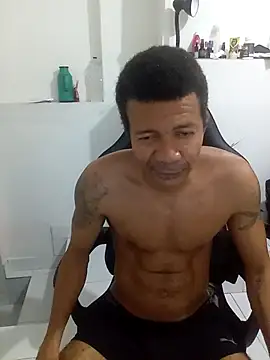 Snapshot of moreno25centimetro chatting on 09.10.25 moreno25centimetro online show from 09.10.25