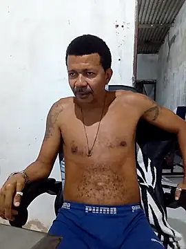 Snapshot of moreno25centimetro chatting on 04.21.26 moreno25centimetro online show from 04.21.26