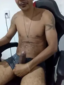 Snapshot of moreno25centimetro chatting on 07.27.26 moreno25centimetro online show from 07.27.26