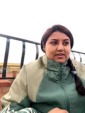 Snapshot of naomy26 chatting on 09.24.25 naomy26 online show from 09.24.25