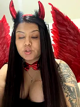 Snapshot of naomy26 chatting on 11.01.25 naomy26 online show from 11.01.25