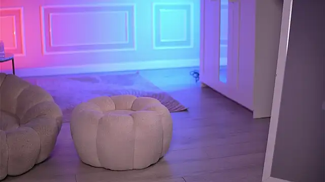 KyssaraPlay online show from 04.08.26