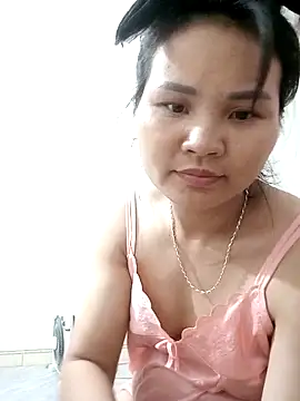 Heulwen-22 online show from 10.01.25