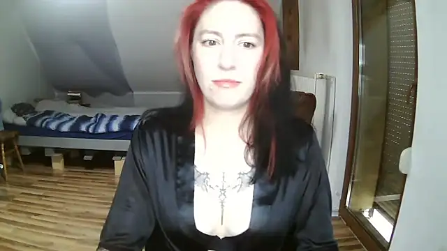 Snapshot of JudyFetish chatting on 10.14.25 JudyFetish online show from 10.14.25