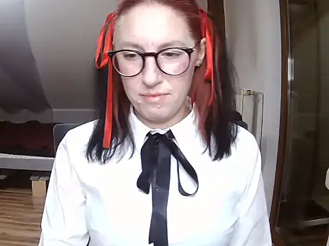 Snapshot of JudyFetish chatting on 10.28.25 JudyFetish online show from 10.28.25