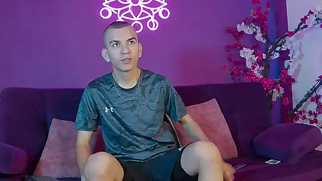 RowanCley online show from 09.19.25