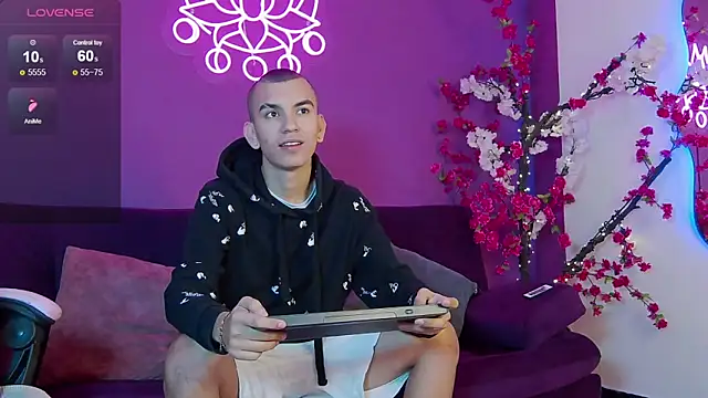 RowanCley online show from 09.20.25