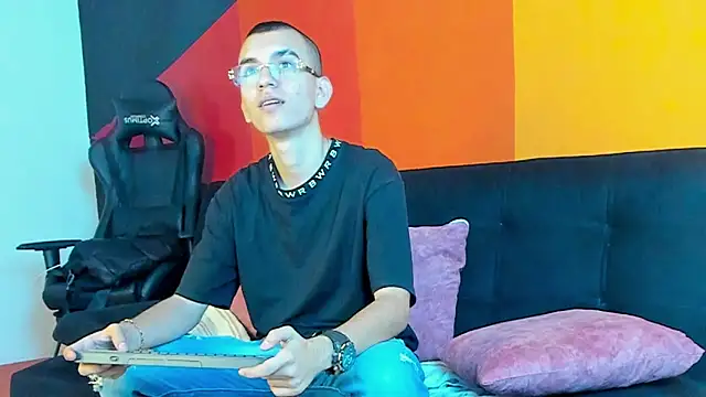 RowanCley online show from 09.23.25