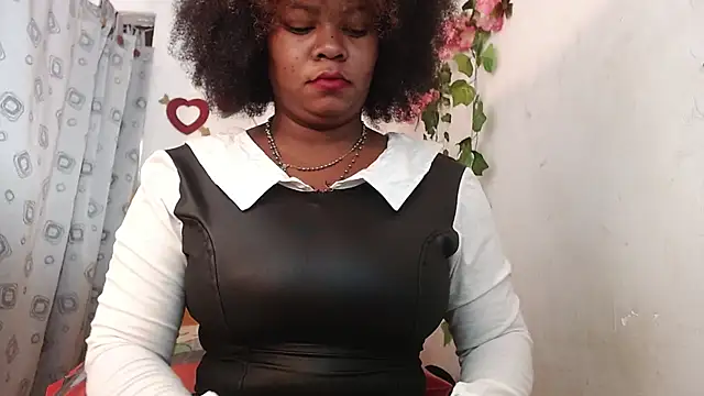 LULU ALANAA  online show from 09.12.25