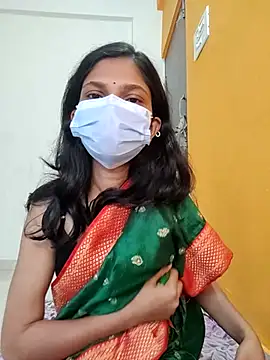 Shivani2002 online show from 11.21.25