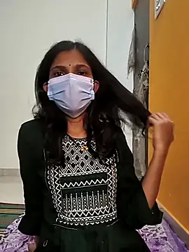 Shivani2002 online show from 11.30.25