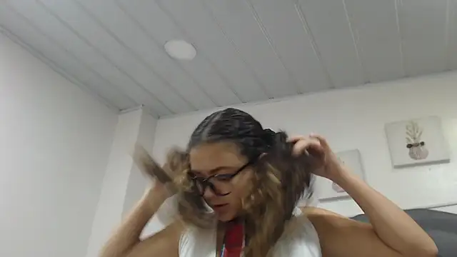 Snapshot of Giia_Monroe chatting on 10.31.25 Giia Monroe online show from 10.31.25