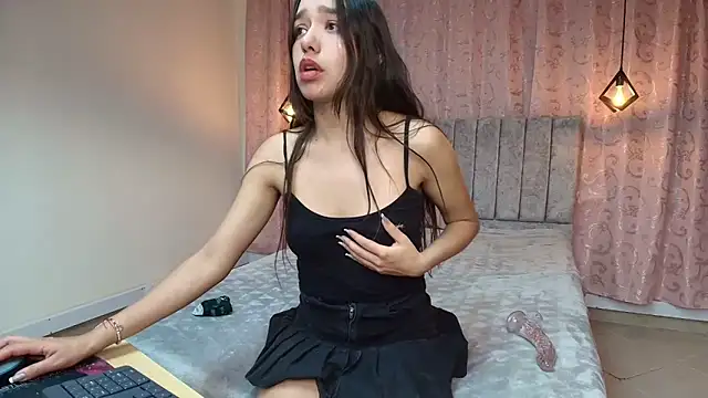Emily  parker   online show from 09.14.25