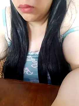 Snapshot of Madam-bezoul- chatting on 09.19.25 Madam-bezoul- online show from 09.19.25