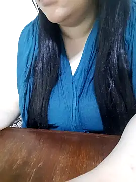 Snapshot of Madam-bezoul- chatting on 09.27.25 Madam-bezoul- online show from 09.27.25