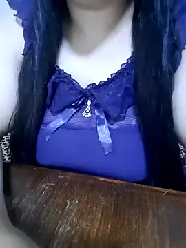 Snapshot of Madam-bezoul- chatting on 10.11.25 Madam-bezoul- online show from 10.11.25