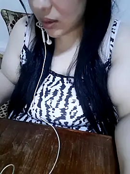 Madam-bezoul- online show from 11.08.25