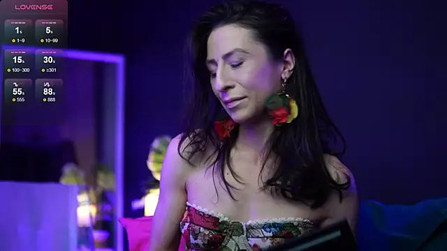 Snapshot of RubyRosa chatting on 10.10.25 RubyRosa online show from 10.10.25