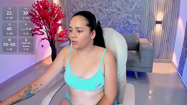 karlie small online show from 12.19.25