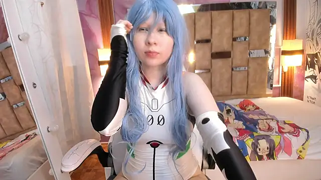 Melody Lolii online show from 10.31.25