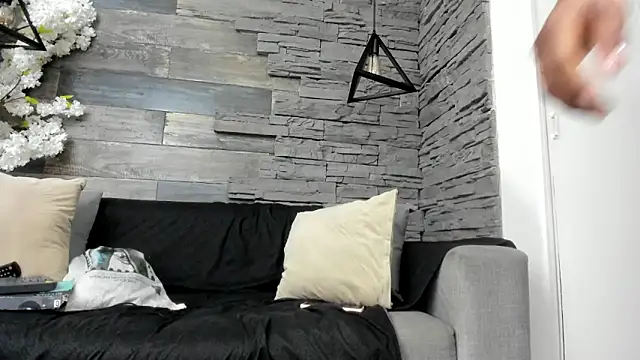 ItaloMoore online show from 11.13.25