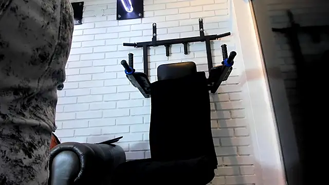 ItaloMoore online show from 02.22.26