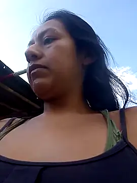 Snapshot of LUNAROSE_SEX chatting on 10.04.25 LUNAROSE SEX online show from 10.04.25