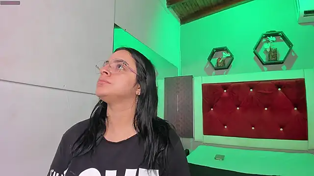 StrapSwingers online show from 09.29.25