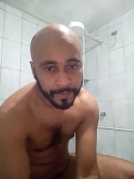 Snapshot of reisloko chatting on 09.26.25 reisloko online show from 09.26.25