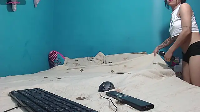 Snapshot of toxic_sweet_ chatting on 09.11.25 toxic sweet online show from 09.11.25