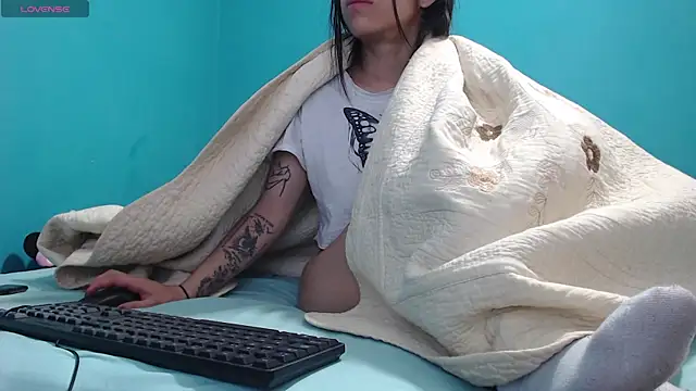 Snapshot of toxic_sweet_ chatting on 09.25.25 toxic sweet online show from 09.25.25