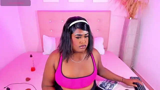  EvaRouse online show from 09.25.25