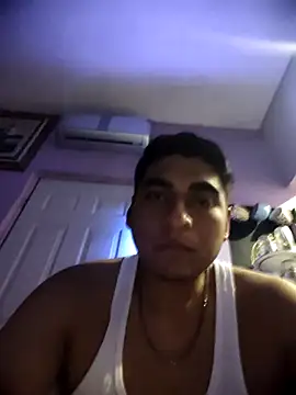 Snapshot of Rtmh1250 chatting on 10.31.25 Rtmh1250 online show from 10.31.25