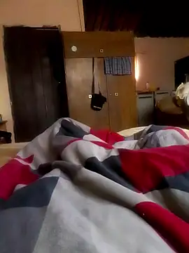 Miss thorne online show from 11.06.25