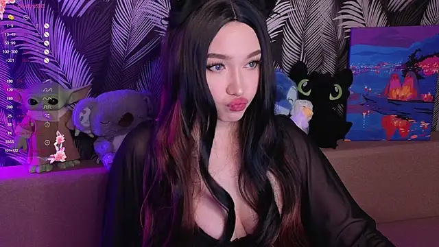 Yuki Star online show from 10.31.25