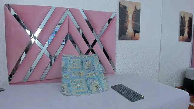 victoriavelasquez online show from 09.11.25