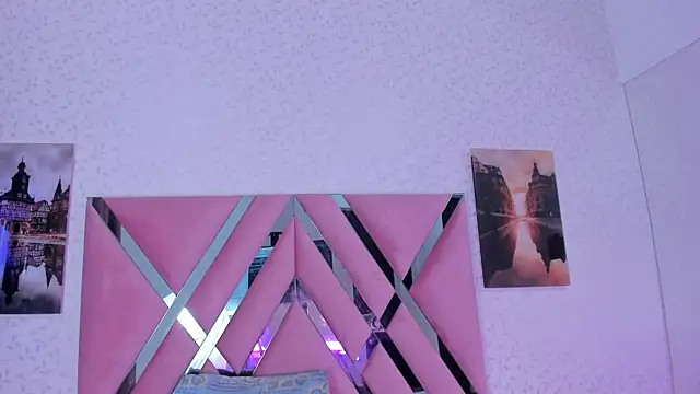 victoriavelasquez online show from 09.13.25