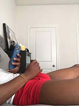 Snapshot of labishyoung25 chatting on 09.29.25 labishyoung25 online show from 09.29.25