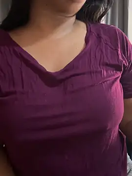 Snapshot of Maggi-is-back chatting on 10.10.25 Maggi-is-back online show from 10.10.25