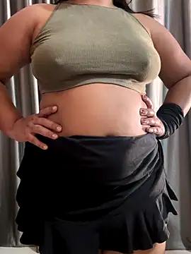 Maggi-is-back online show from 11.27.25