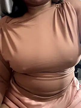 Maggi-is-back online show from 12.22.25