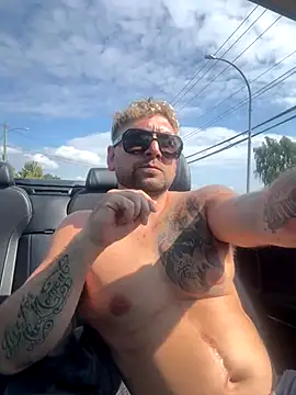 Snapshot of speakonit chatting on 09.10.25 speakonit online show from 09.10.25