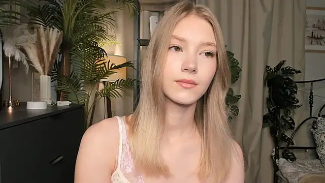 ChinBonnell online show from 10.08.25