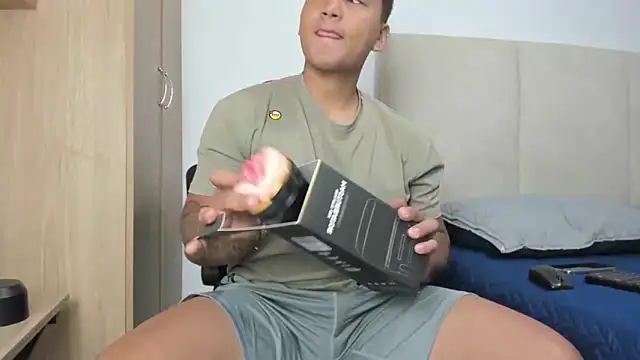 Hector 21  online show from 02.01.26