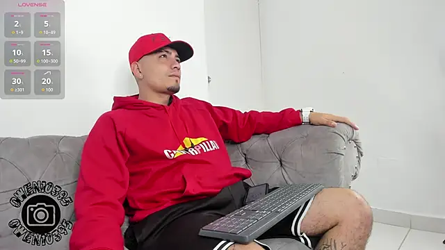 OwenStonne  online show from 10.06.25