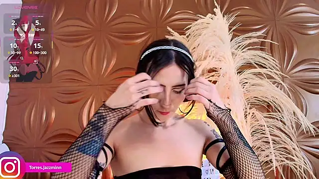 Jazmintorress online show from 09.26.25