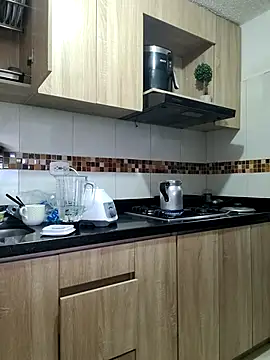 BiiancaEstradaa online show from 10.27.25